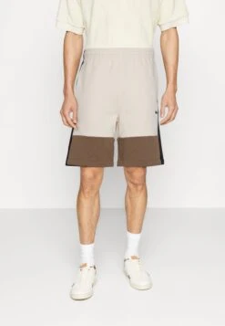 Lacoste Pantaloni SportiviLapland/Cookie Uomo Pantaloni Sportivi E Joggers LA222F02N-A11