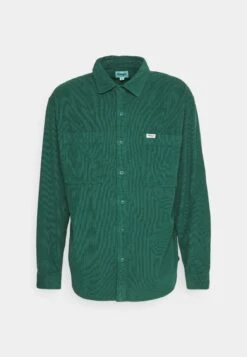 Wrangler Pocket Patch - Camicia - Dark Green -Vendite Jones 1731fd9ea5a0436abf16384bffd50cb0