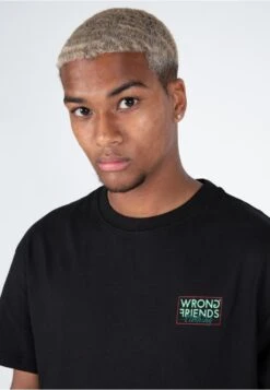 TiranaT-Shirt Con StampaBlack Uomo T-shirt E Polo WRA22O00E-Q11 -Vendite Jones 173cc7ec6dbe4400a75acd920a1ee358