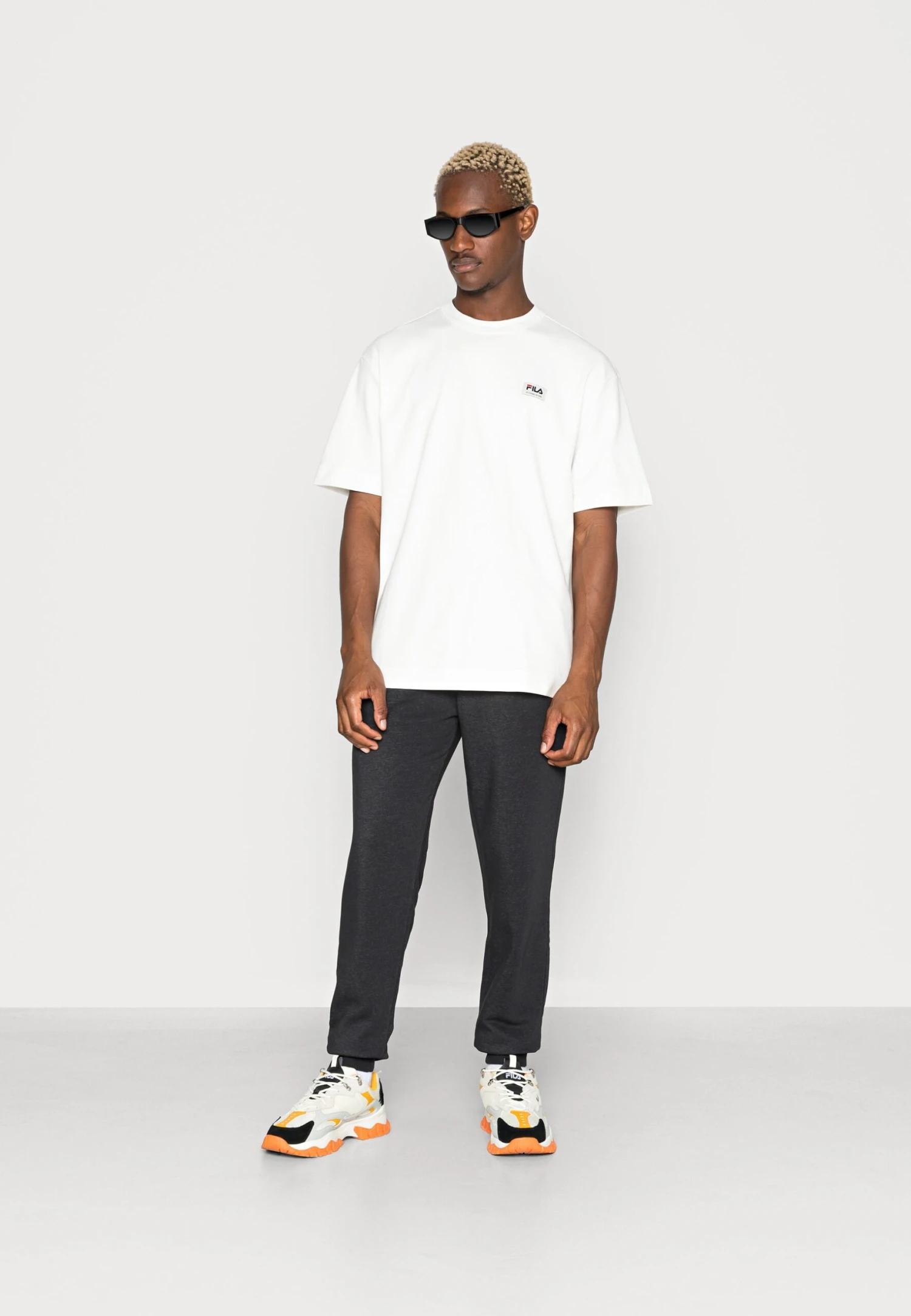 Fila Bagod PantsPantaloni SportiviMoonless Night Uomo Pantaloni 1FI22E02T-Q11 2 Fila Bagod PantsPantaloni SportiviMoonless Night Uomo Pantaloni 1FI22E02T-Q11 - immagine 2