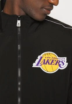 NEW ERA Lakers Track JacketGiacca SportivaBlack Uomo Pantaloni Sportivi E Joggers NE342F047-Q11 -Vendite Jones 2f2aa97ae17949e6912a0dd60993a3de