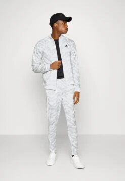 Adidas Sportswear TiroGiacca SportivaWhite Uomo Pantaloni Sportivi E Joggers ADQ22T005-A11 -Vendite Jones 32fd239a16cb4296889feab5467ff2d4