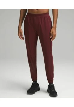 Lululemon Surge Raw Pantaloni SportiviRed Merlot Uomo Pantaloni LLS42E011-G11 -Vendite Jones 379c1042f40949b2b17e49c4fcaa4b31