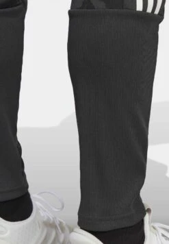Adidas Sportswear M Tiro Adv TpPantaloni SportiviCarbon Uomo Pantaloni Sportivi E Joggers ADQ22E007-C11 10 Adidas Sportswear M Tiro Adv TpPantaloni SportiviCarbon Uomo Pantaloni Sportivi E Joggers ADQ22E007-C11 -Vendite Jones 498837c6b7c245b19e090884dc07146d