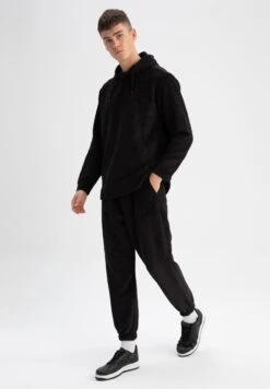 DeFacto RegularPantaloni SportiviBlack Uomo Pantaloni Sportivi E Joggers DEZ22E0HX-Q11 -Vendite Jones 4a2114b565d043729a2091463b4ff57e