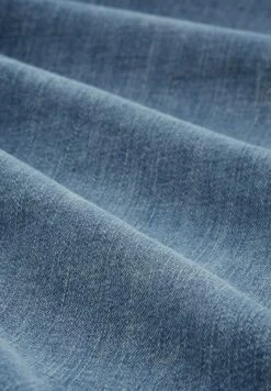 Tom Tailor JoshJeans A Sigaretta Blue Denim Uomo Jeans TO222G0AJ-K12 -Vendite Jones 62e54982df0445a9bdb2cc150a282061