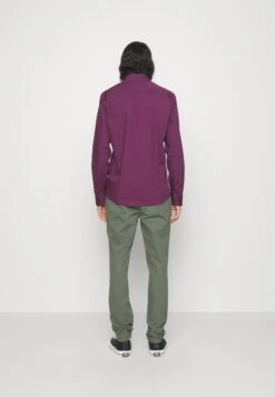 Calvin Klein Modern - Chino - Thyme -Vendite Jones 684d81286db74a5e8904789d1b3eacdb