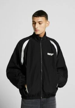 BERSHKA RetroGiacca SportivaBlack Uomo Pantaloni Sportivi E Joggers BEJ22T0GC-Q11