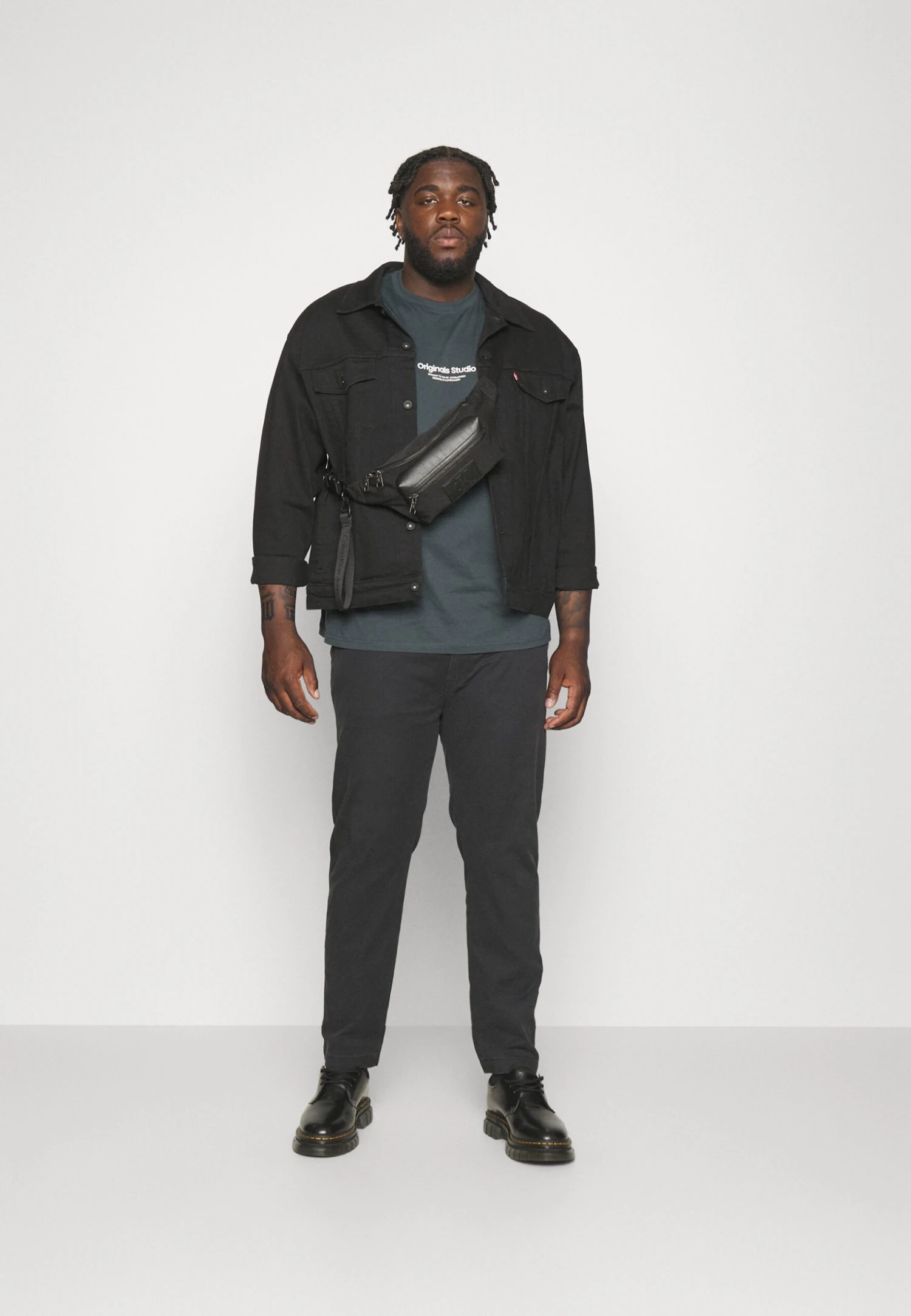 Levi's® Plus Tapered Plus SizeChinoMineral Black Uomo Pantaloni L0M22E005-Q11 2 Levi's® Plus Tapered Plus SizeChinoMineral Black Uomo Pantaloni L0M22E005-Q11 - immagine 2