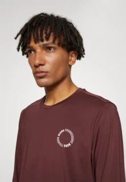 BJØRN BORG Graphic Long SleeveMaglietta A Manica LungaDecadent Chocolate Uomo T-shirt E Polo BJ242D07O-O11 -Vendite Jones 73e382ad31a4491fa70dd52ef63af08c