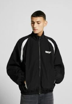 BERSHKA RetroGiacca SportivaBlack Uomo Pantaloni Sportivi E Joggers BEJ22T0GC-Q11 -Vendite Jones 81ffde9c6c1b42b19356c7f2f7e2c105