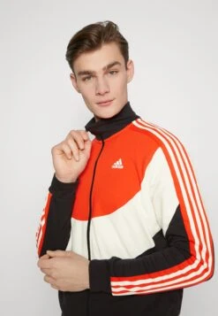 Adidas Sportswear M Cb TsTutaBright Red Uomo Pantaloni Sportivi E Joggers AD542K06M-G12 -Vendite Jones 8637adbc75794ada9ca1292e60bdf309