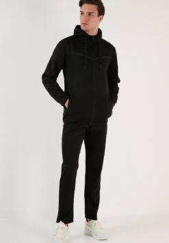 TutaBlack Uomo Pantaloni Sportivi E Joggers BUS22S036-Q11