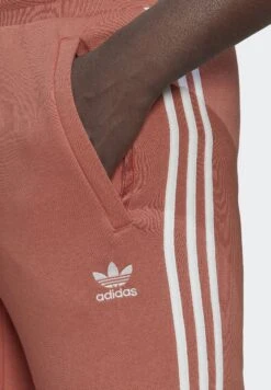 Adidas Originals 3-Stripes Pant UnisexPantaloni SportiviMagic Earth Uomo Pantaloni Sportivi E Joggers AD1210011-G13 -Vendite Jones 9818e7b42d544f20aae754e7b76e5814