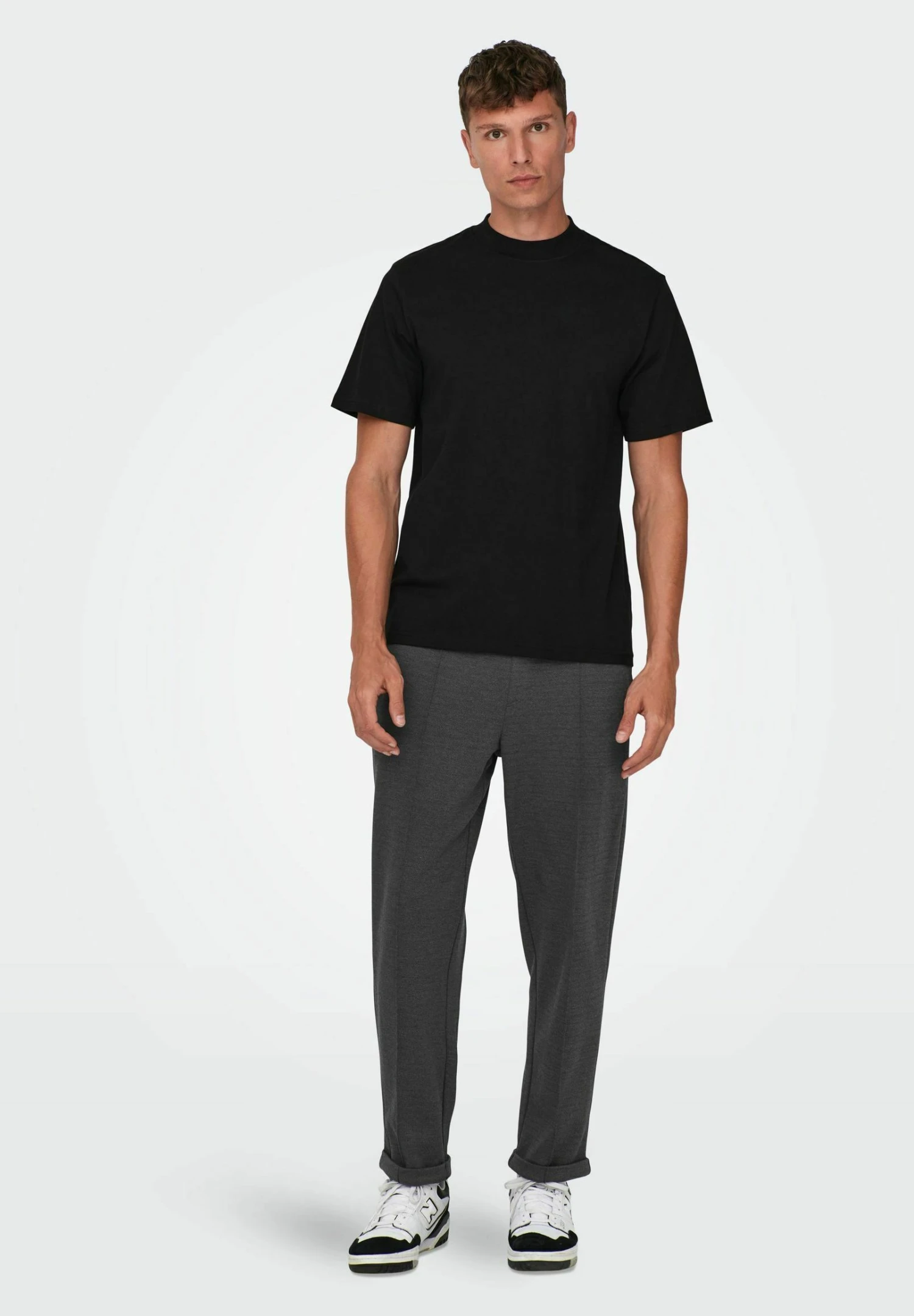 Only & Sons Einfarbige - Pantaloni - Black 2 Only & Sons Einfarbige - Pantaloni - Black - immagine 2