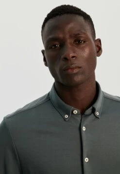 Non Iron Stain Repellent - Camicia - Dark Grey 9 Non Iron Stain Repellent - Camicia - Dark Grey -Vendite Jones 9b8b18118a36471c8d3c45aae4f2c1ca