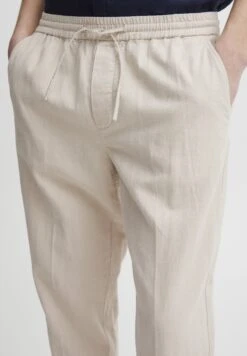 CASUAL FRIDAY PantaloniChateau Gray Uomo Pantaloni C1A22E02M-C11 9 CASUAL FRIDAY PantaloniChateau Gray Uomo Pantaloni C1A22E02M-C11 -Vendite Jones a499b1730e56496e8a0d3e4bda099453
