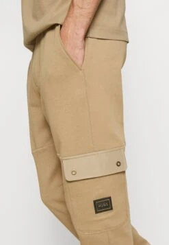 Hugo DangkangPantaloni SportiviOpen Brown Uomo Pantaloni Sportivi E Joggers HU722E0DF-B11 -Vendite Jones a4a23bf4580745d1aa9734d5f3bf3d92