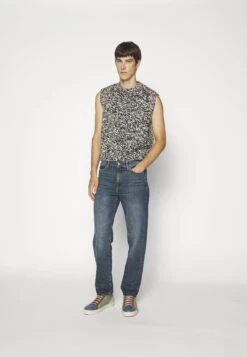 DL1961 Noah Tapered StraightJeans A SigarettaFisher Uomo Jeans DL422G00E-K11 -Vendite Jones bd72ce329d9b4967887df330fef057a0