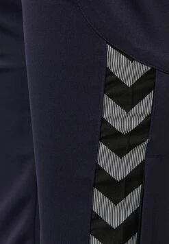 Hummel Pantaloni Sportivi - Marine 14 Hummel Pantaloni Sportivi - Marine -Vendite Jones c1919eb8f4474520a3b6404176c8a36c