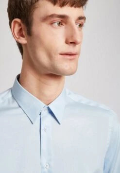 Ted Baker SlimCamiciaBlue Uomo Camicie TE422D03B-K11 -Vendite Jones d16f2535b3c54f44bbc1f775c78e8a28