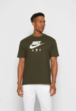 Nike Sportswear M Nsw Dna Hbr M90 T-Shirt Con StampaSequoia Uomo T-shirt E Polo NI122O0T0-Q11 -Vendite Jones d8880f81cff34966ba27b49b9e92a0cd