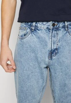 Indicode Jeans Jeans Tapered FitFrozen Bleach Uomo Jeans IJ022G01V-K11 11 Indicode Jeans Jeans Tapered FitFrozen Bleach Uomo Jeans IJ022G01V-K11 -Vendite Jones e132cbf21c7f4c73bacbdcd8d3180b92