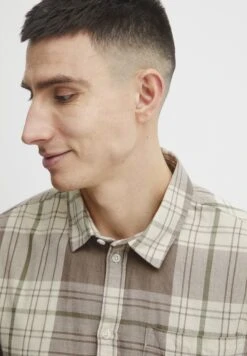 Solid Sdesdras CamiciaDesert Taupe Uomo Camicie SO422D0A7-B11 -Vendite Jones e53ce5eec2eb4785b39b99cb17468e63