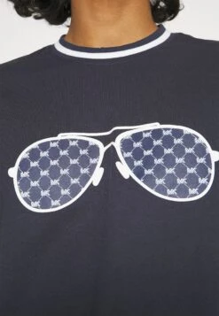 Michael Kors Mono Aviator TeeT-Shirt Con StampaMidnight Uomo T-shirt E Polo 1MI22O06F-K11 -Vendite Jones e7238e9a1d654f02b20beb7eac2d57b1