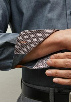 Next Trimmed Slim Fit Single Cuff - Camicia - Navy Blue -Vendite Jones e7acd7238e25485d9103687ddb46d928