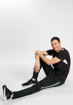 Hummel Staltic Training PantaloniBlack Uomo Pantaloni HU342E09Z-Q11 -Vendite Jones eb309c30e6de4c67af65ba3a8e5c584a