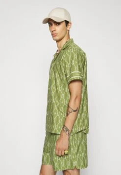 Filling Pieces ResortCamiciaOlive Uomo Camicie FIB22D005-M11 -Vendite Jones ef8f3b4e8dd447acacadb7744532c1c4