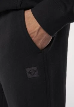 Jogging ChancePantaloni SportiviBlack Uomo Pantaloni Sportivi E Joggers AMK22E01G-Q11 9 Jogging ChancePantaloni SportiviBlack Uomo Pantaloni Sportivi E Joggers AMK22E01G-Q11 -Vendite Jones f4591a0bc452489ea8b6376db7f95b4f