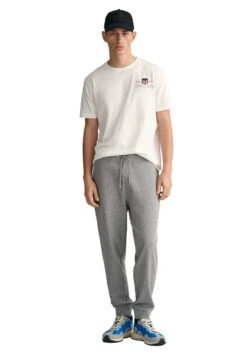 Gant Reg ShieldPantaloni SportiviGrey Melange Uomo Pantaloni Sportivi E Joggers GA322E031-C11