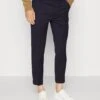 Filippa K Terry Cropped TrouserPantaloniNavy Uomo Pantaloni F1422E029-K11